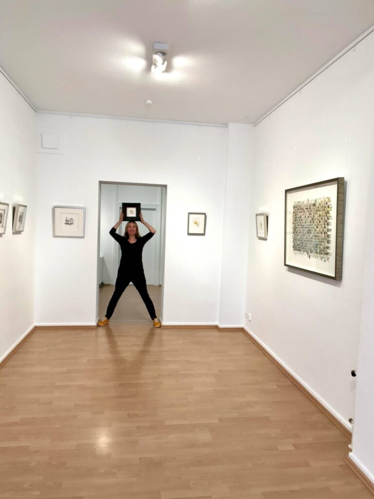 Blick in die Ausstellung "Romatik 2.0" in Bonn mit Magdalena Hohlweg